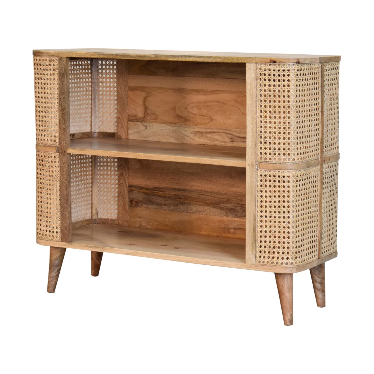 larissa open cabinet