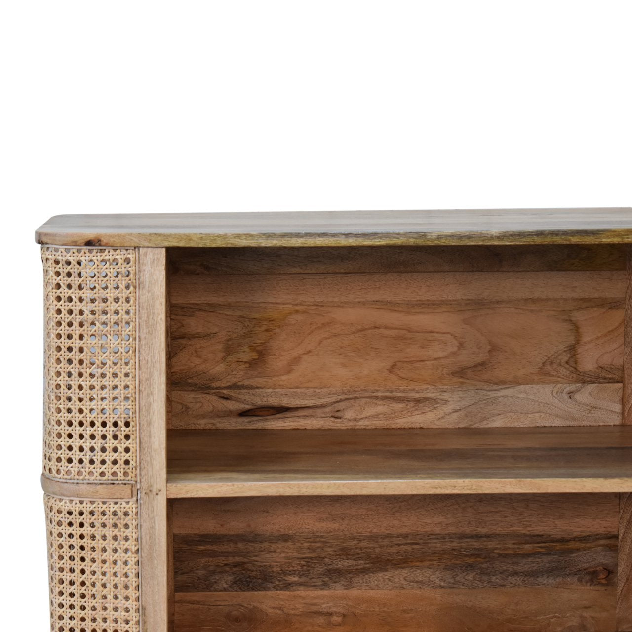 larissa open cabinet