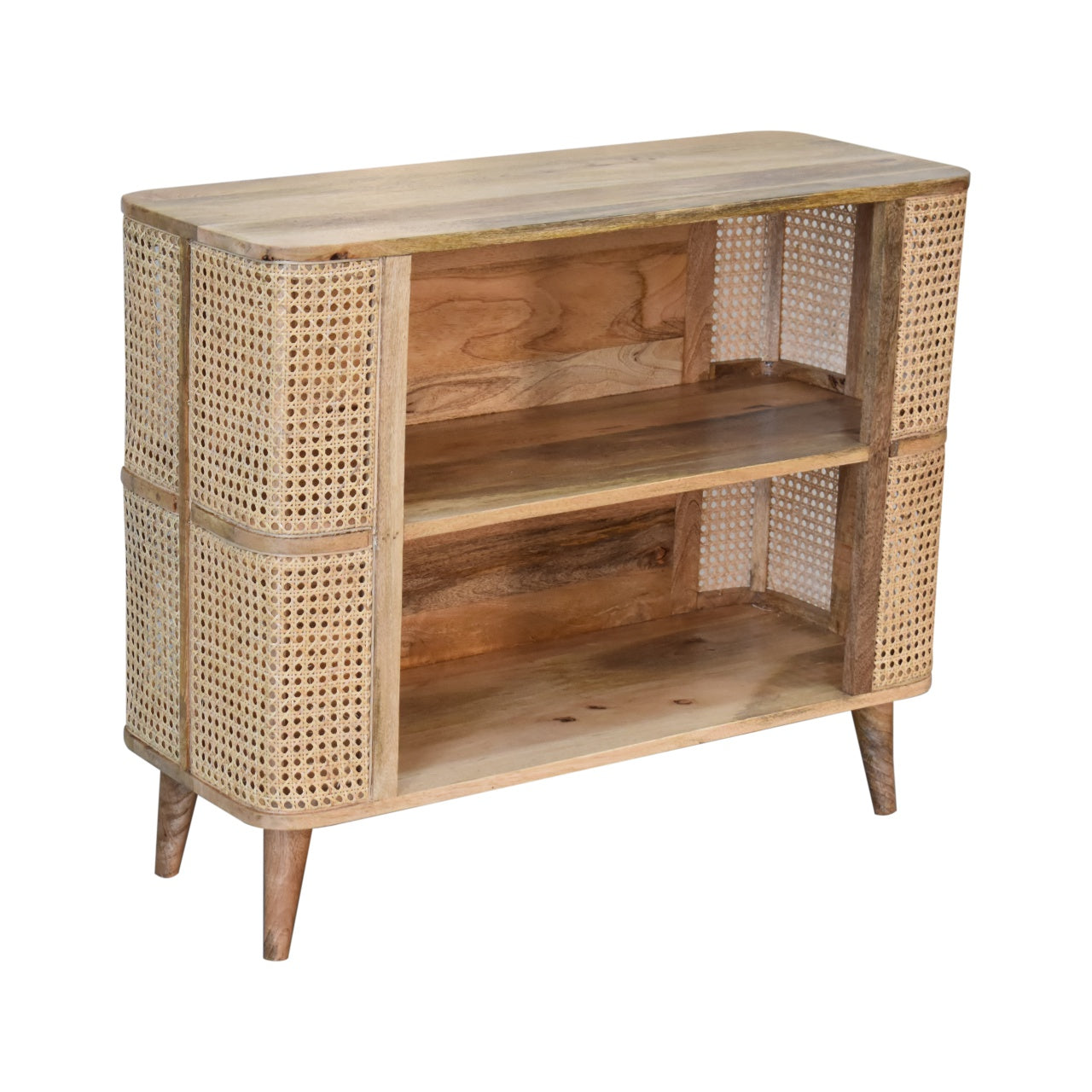 larissa open cabinet