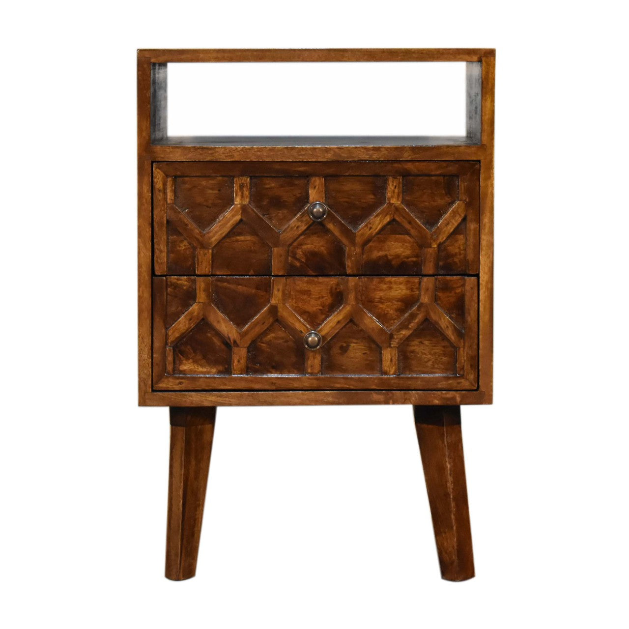 amouri bedside