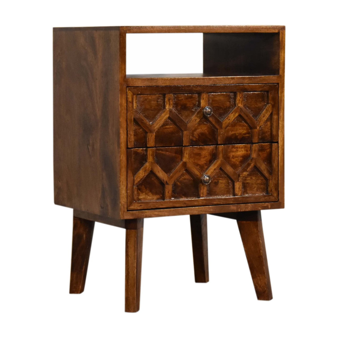 amouri bedside