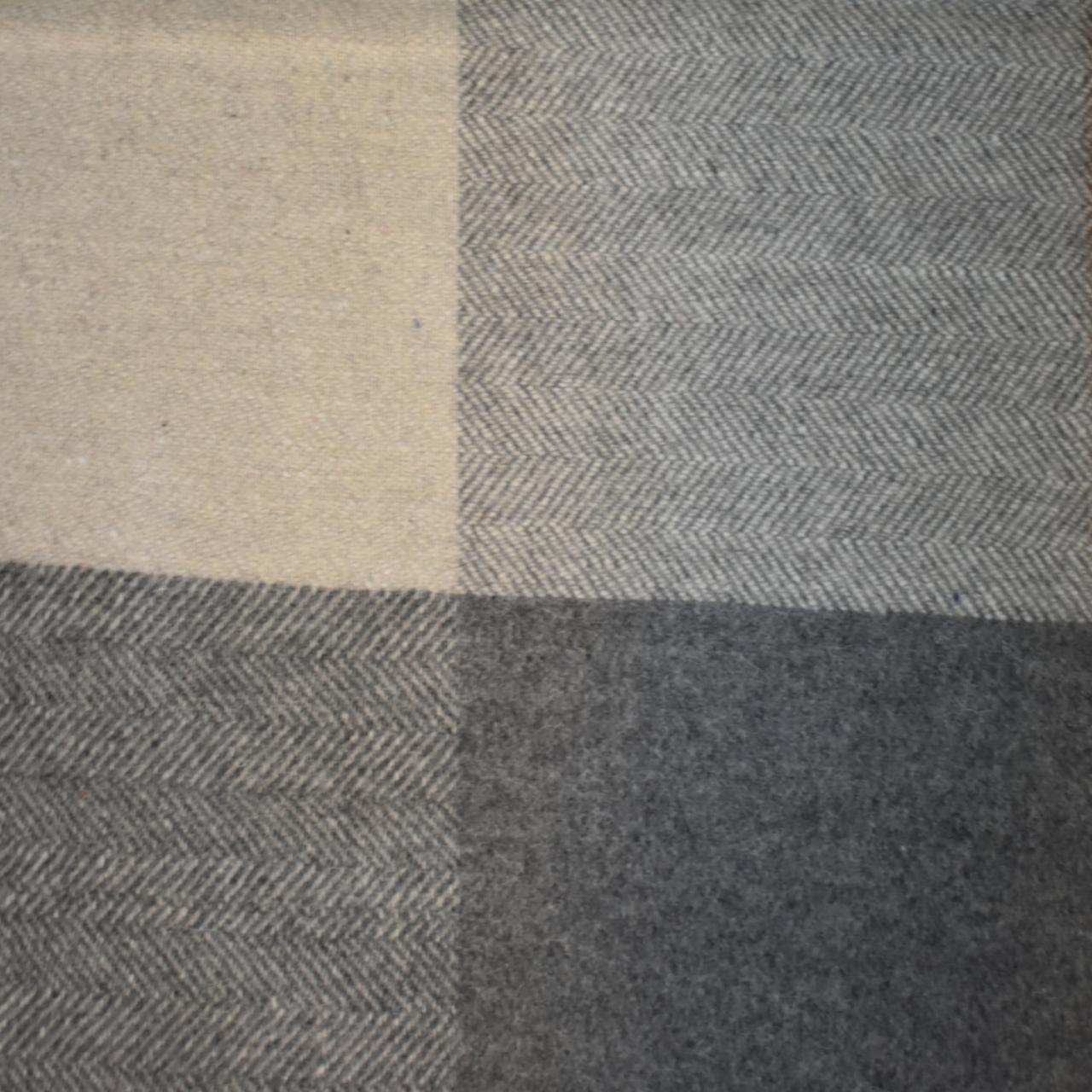 small selin grey woollen throw