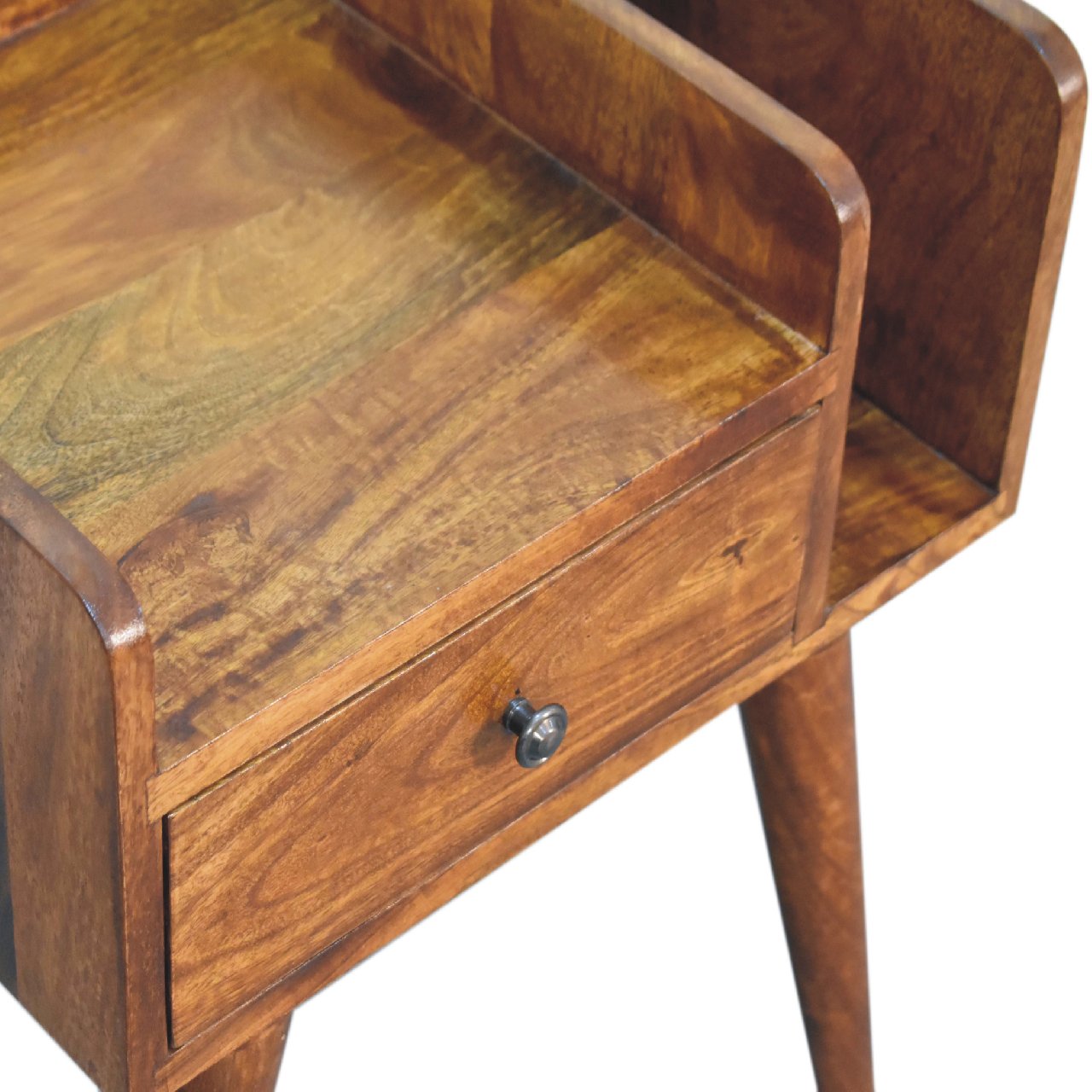 chestnut collective bedside