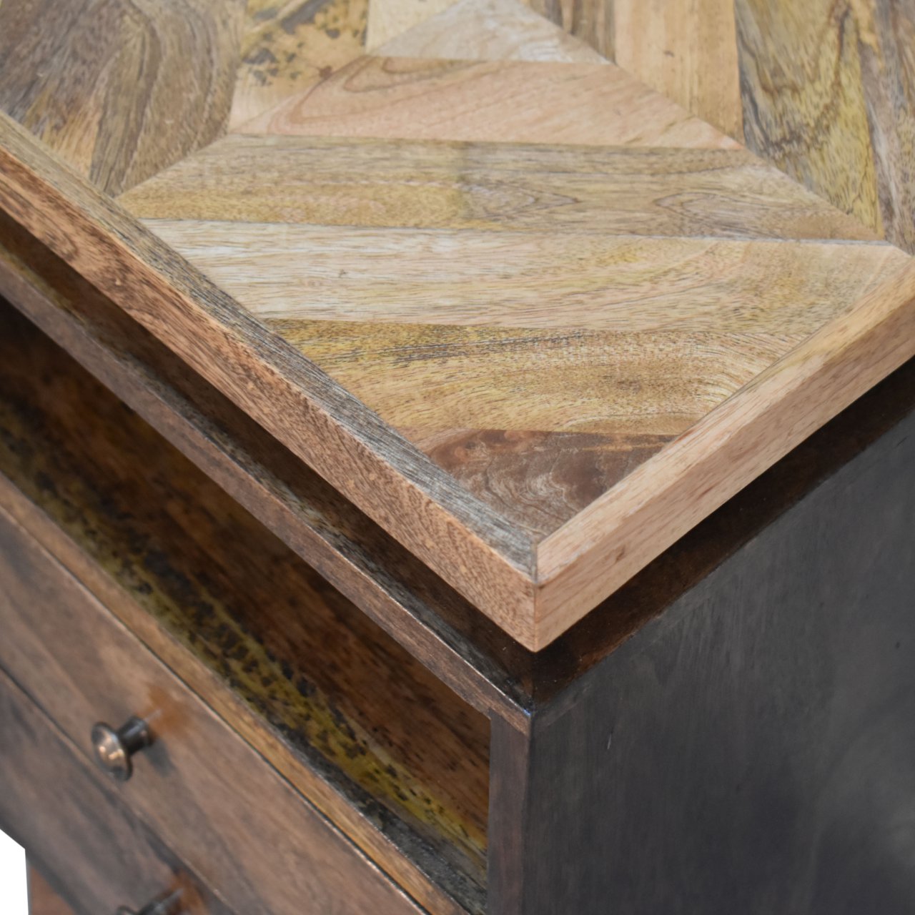 platform bedside